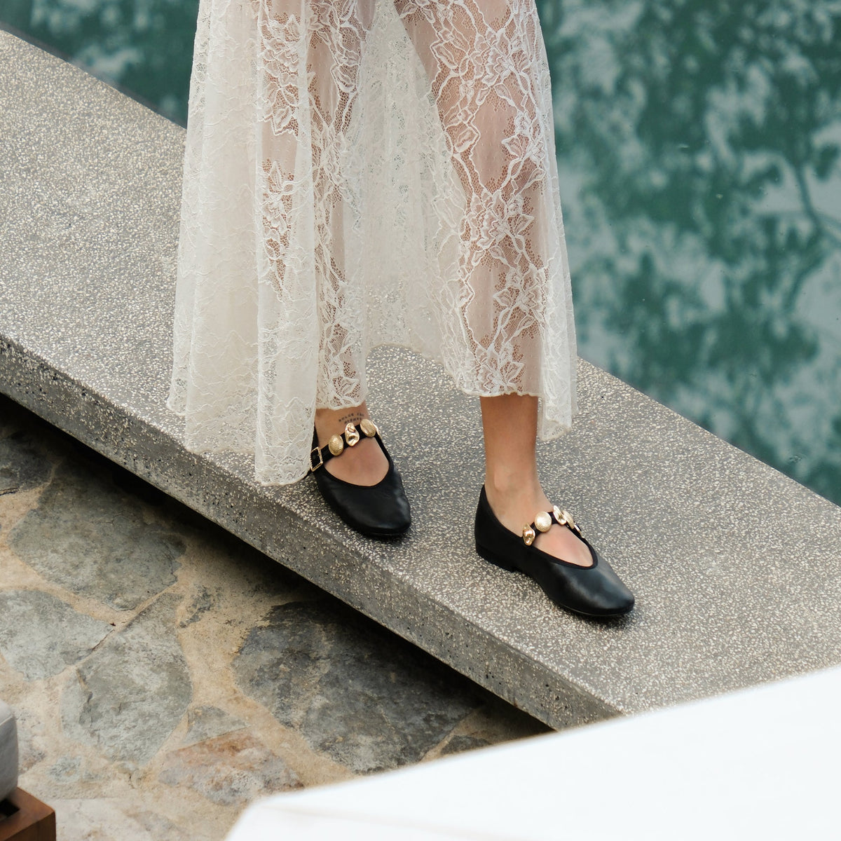 Dolce Vita Relan Black Leather Ballet Flats