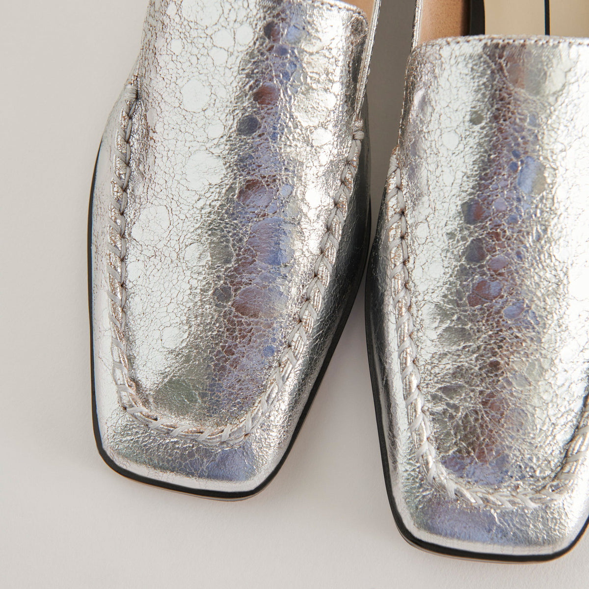 Dolce Vita Beny Flats Silver Distressed Leather