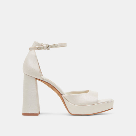 Dolce Vita PANDRO HEELS WHITE SATIN